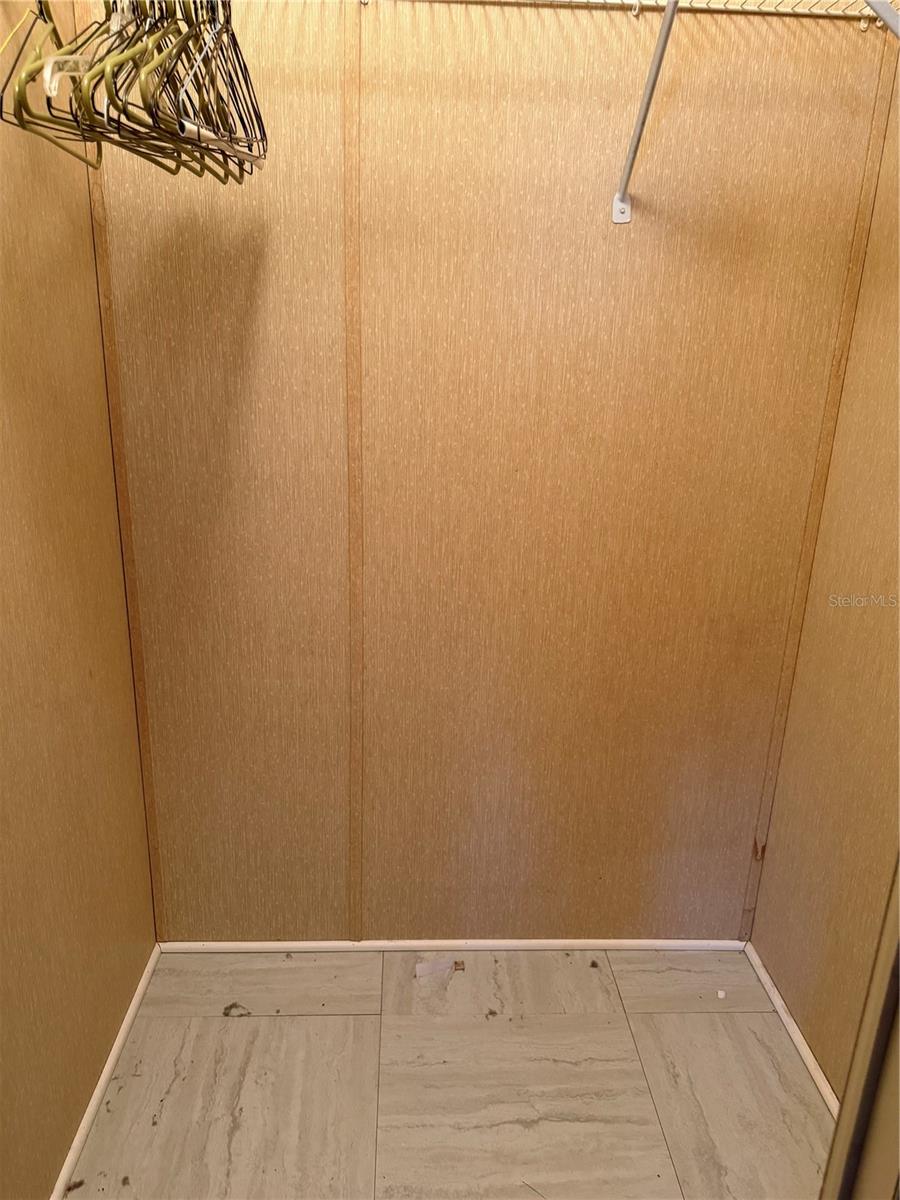 Image 10 of 19 For 4165 Rolling Oaks Drive