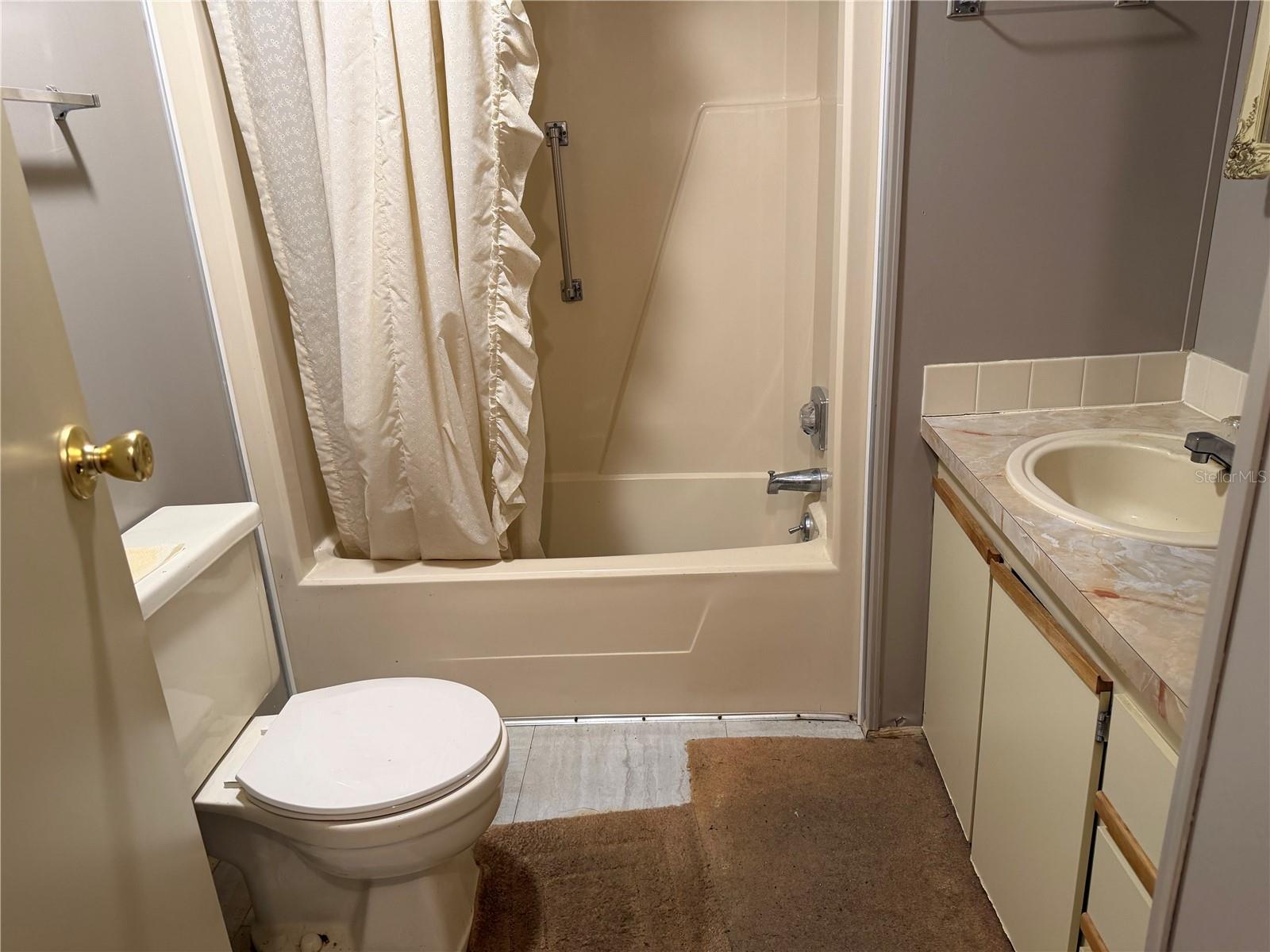 Image 12 of 19 For 4165 Rolling Oaks Drive