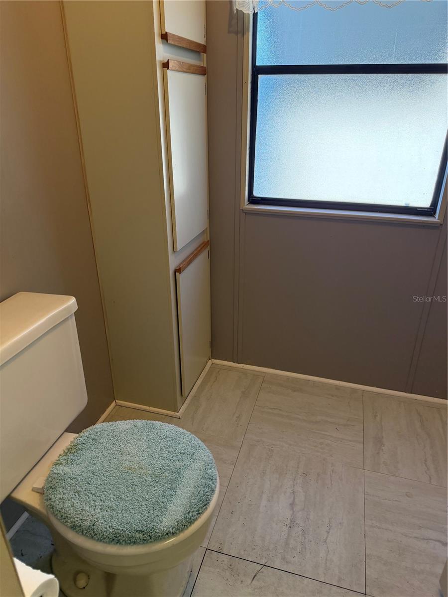 Image 15 of 19 For 4165 Rolling Oaks Drive