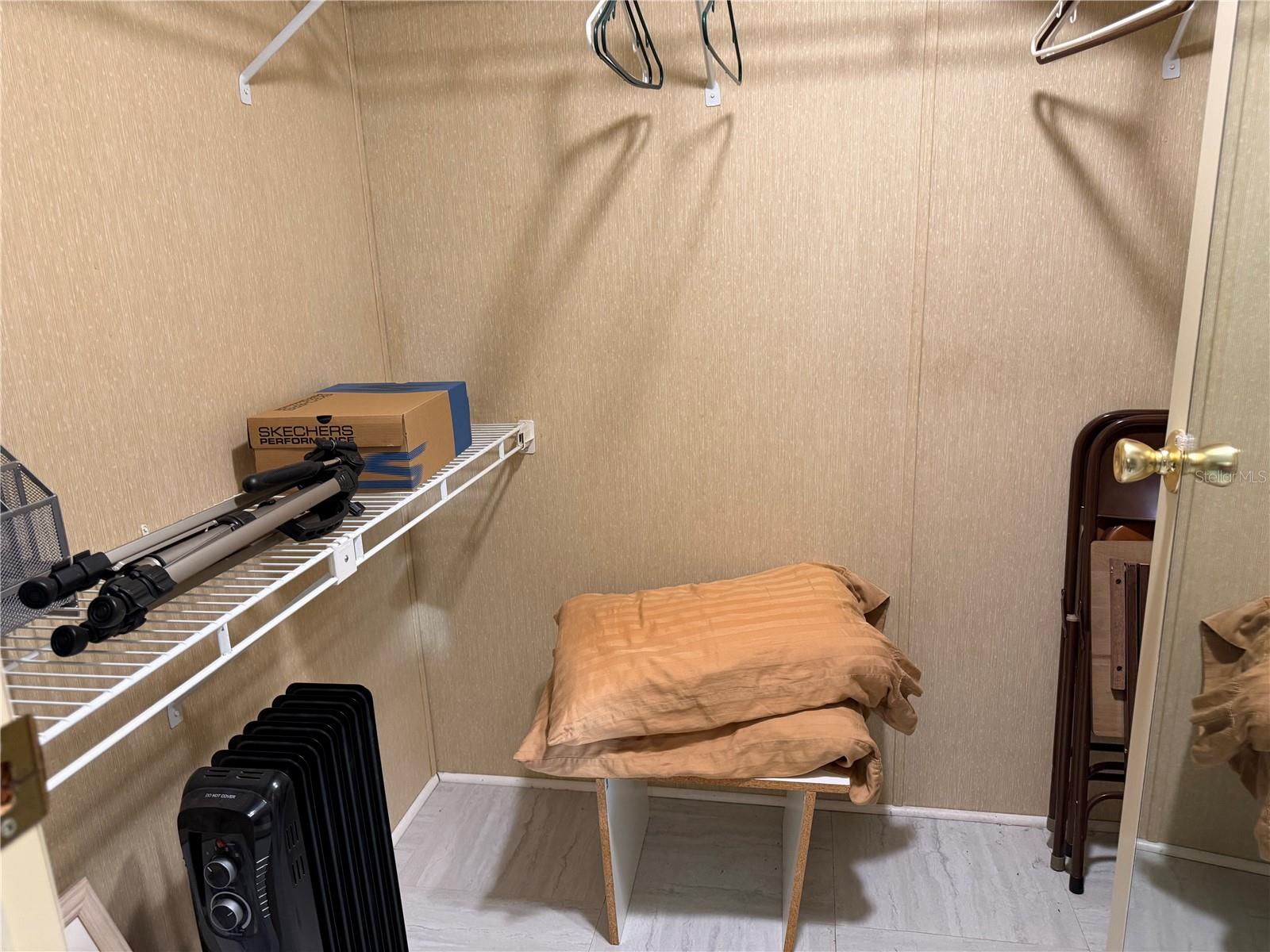 Image 16 of 19 For 4165 Rolling Oaks Drive