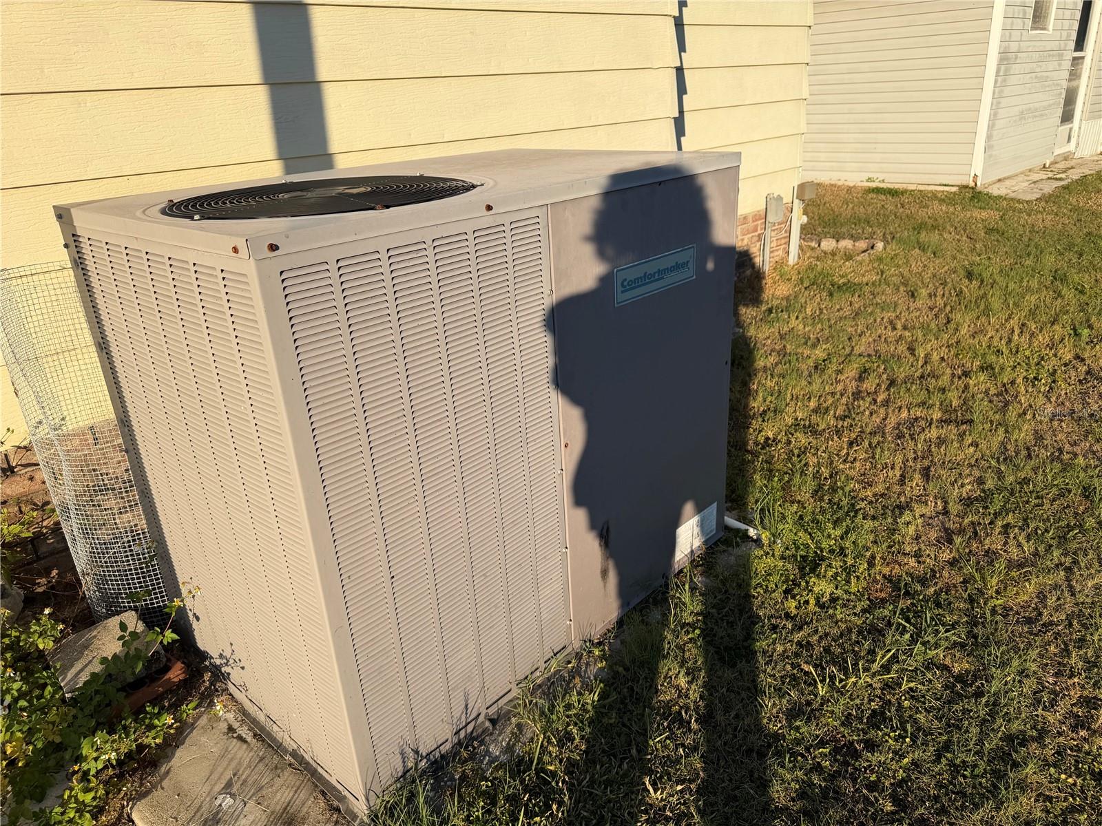 Image 3 of 19 For 4165 Rolling Oaks Drive