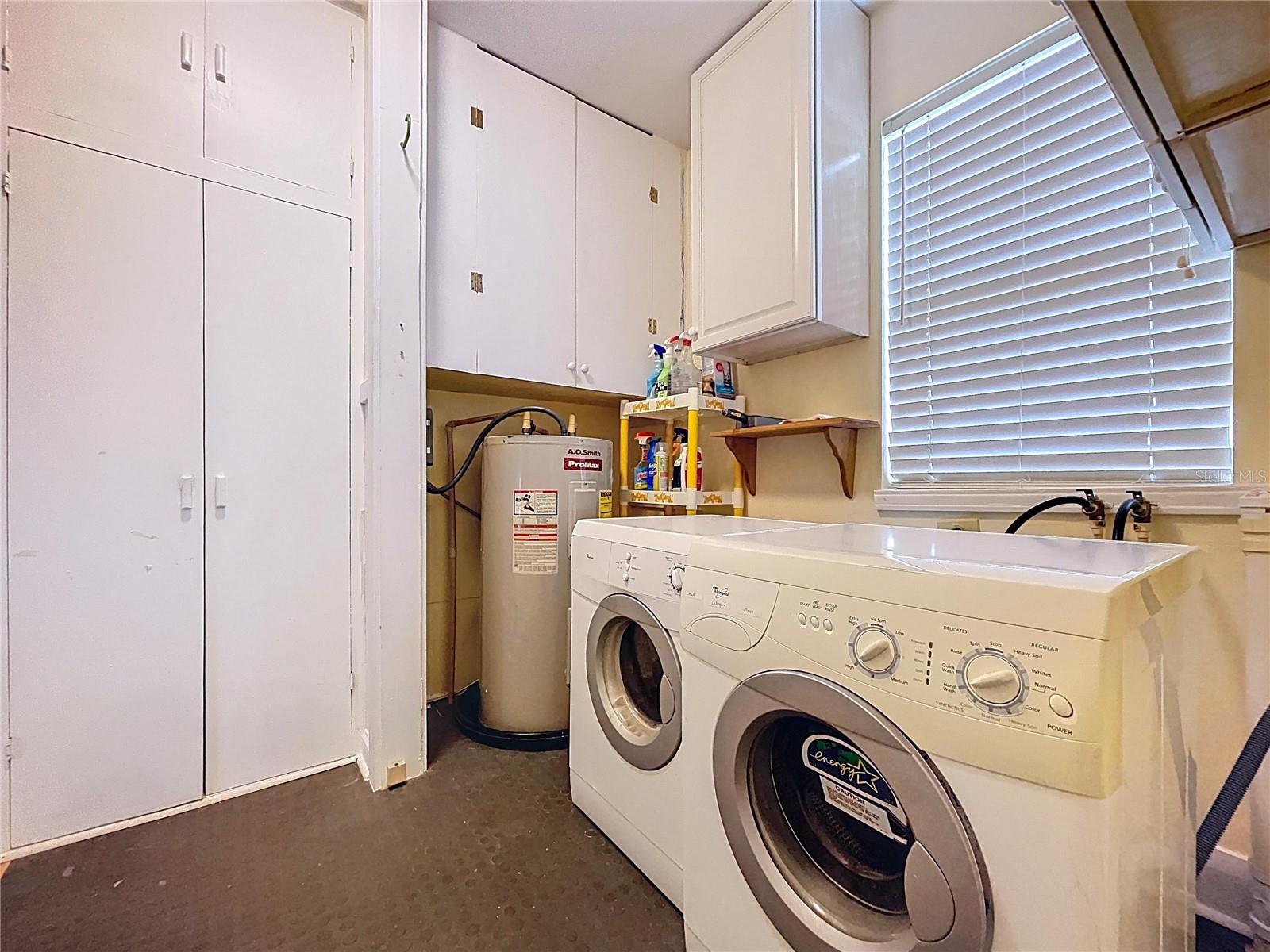 Image 29 of 59 For 495 Pearl Street