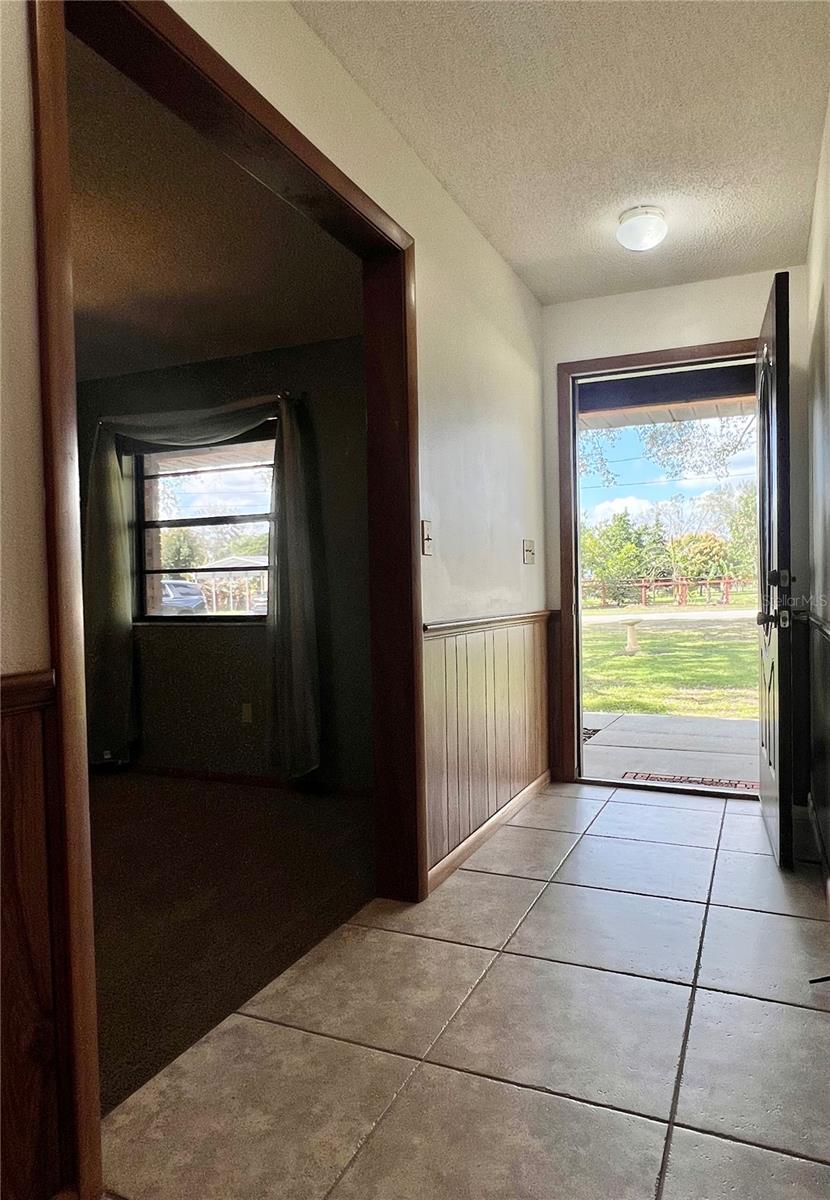 Image 22 of 53 For 301 Wells Avenue