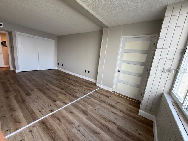 Image 15 of 21 For 700 Mirror Terrace Nw 404