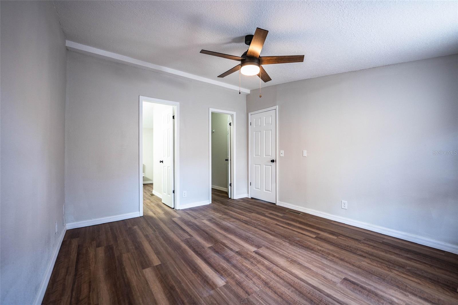 Image 11 of 16 For 2502 Forestland Drive