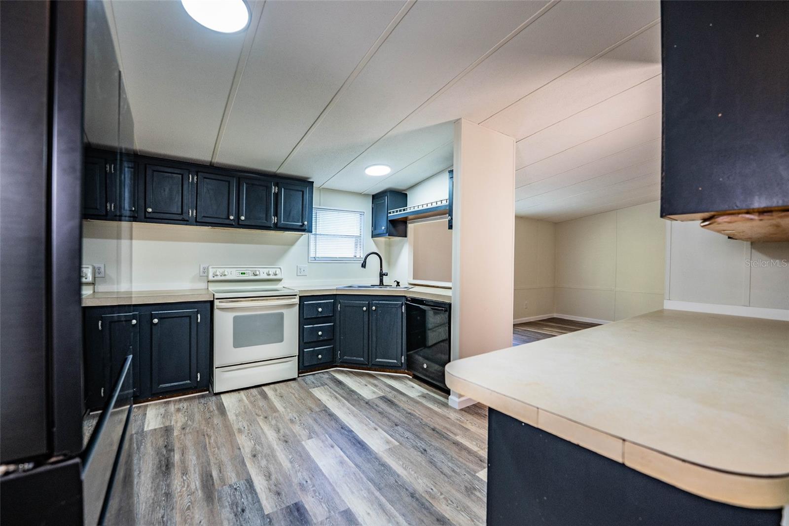 Image 7 of 17 For 6416 Shiflett Avenue