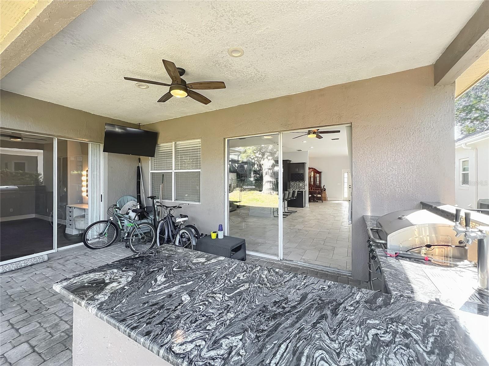 Image 25 of 27 For 810 Lakeworth Circle