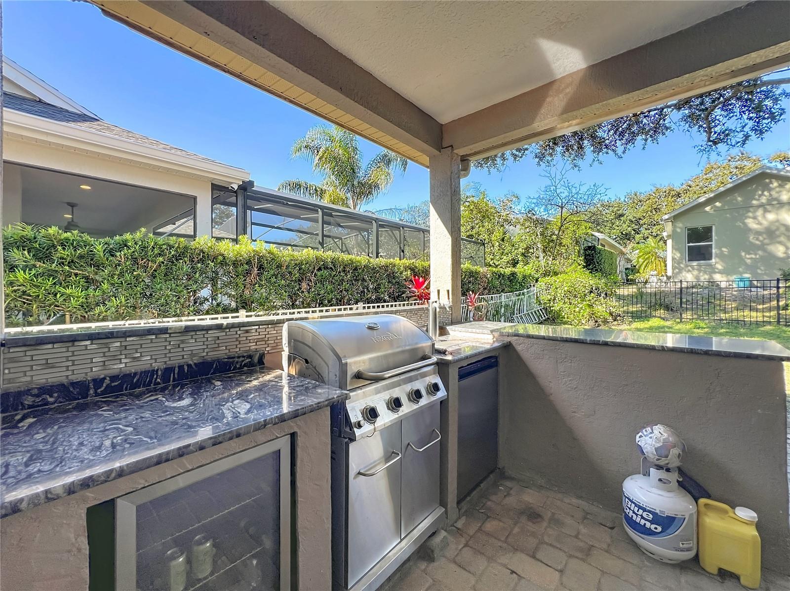 Image 26 of 27 For 810 Lakeworth Circle