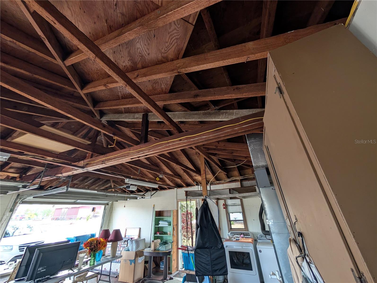 Image 57 of 59 For 17 Bay Street