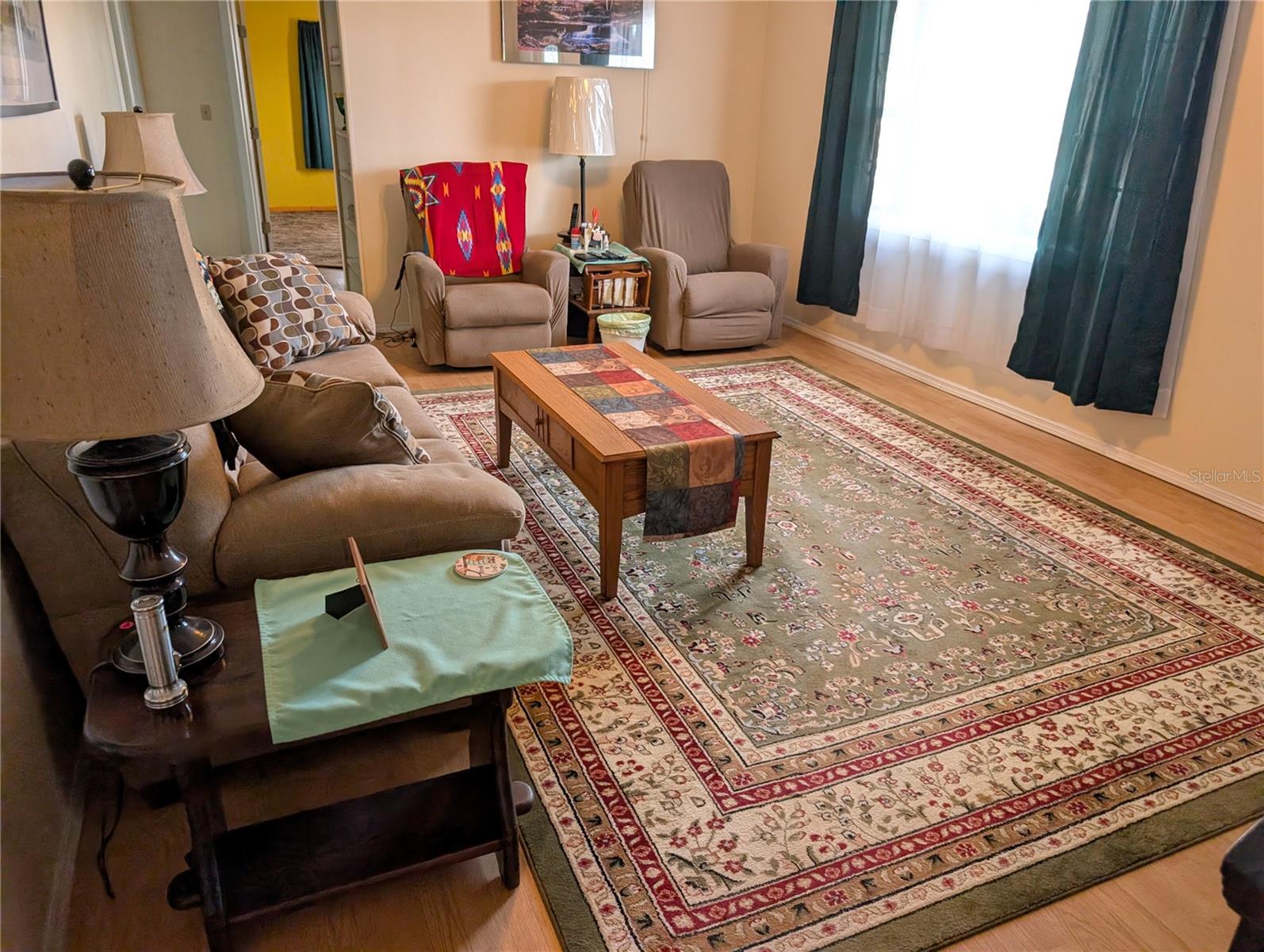 Image 7 of 59 For 17 Bay Street