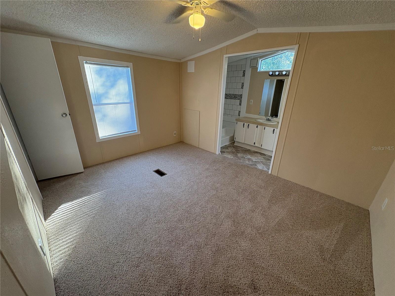 Image 6 of 22 For 10636 Pathfinder Trail