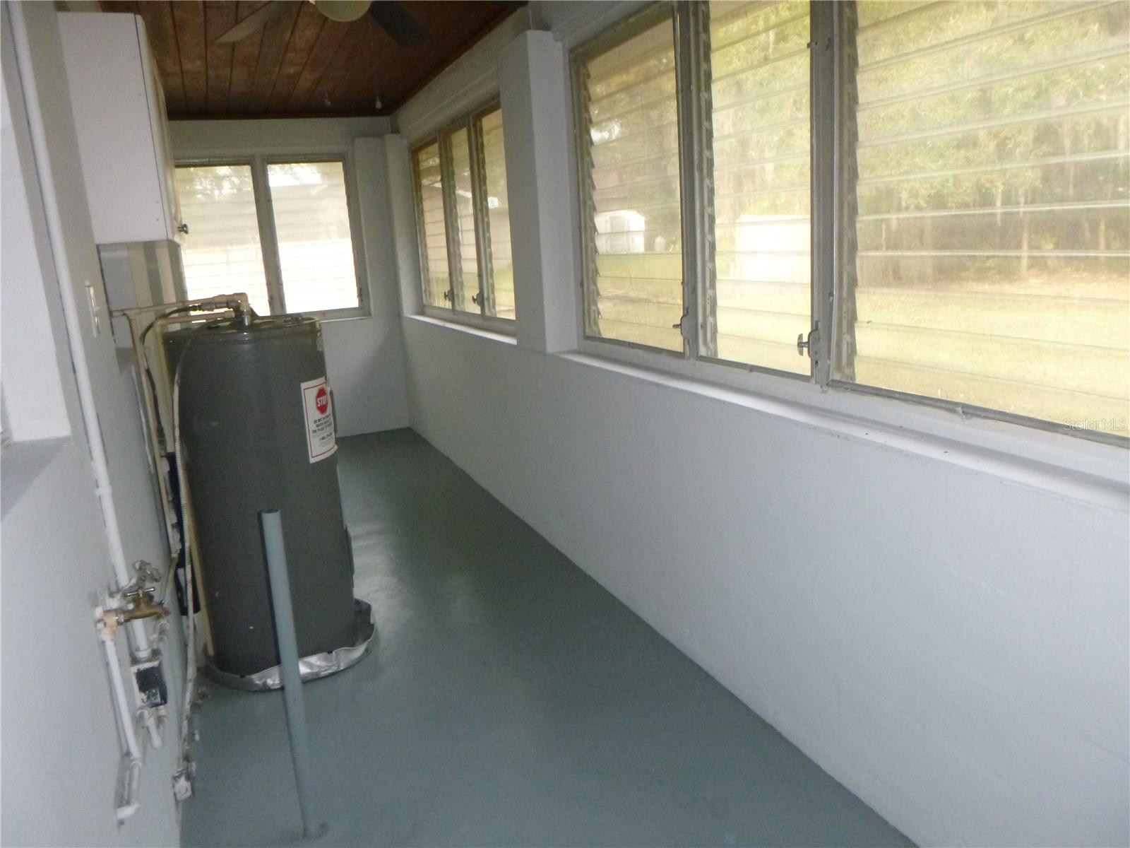 Image 5 of 10 For 550-552 Westover Parkway