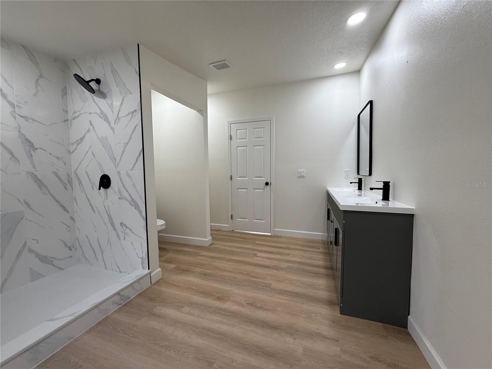 Image 14 of 28 For 4228 Portage Drive