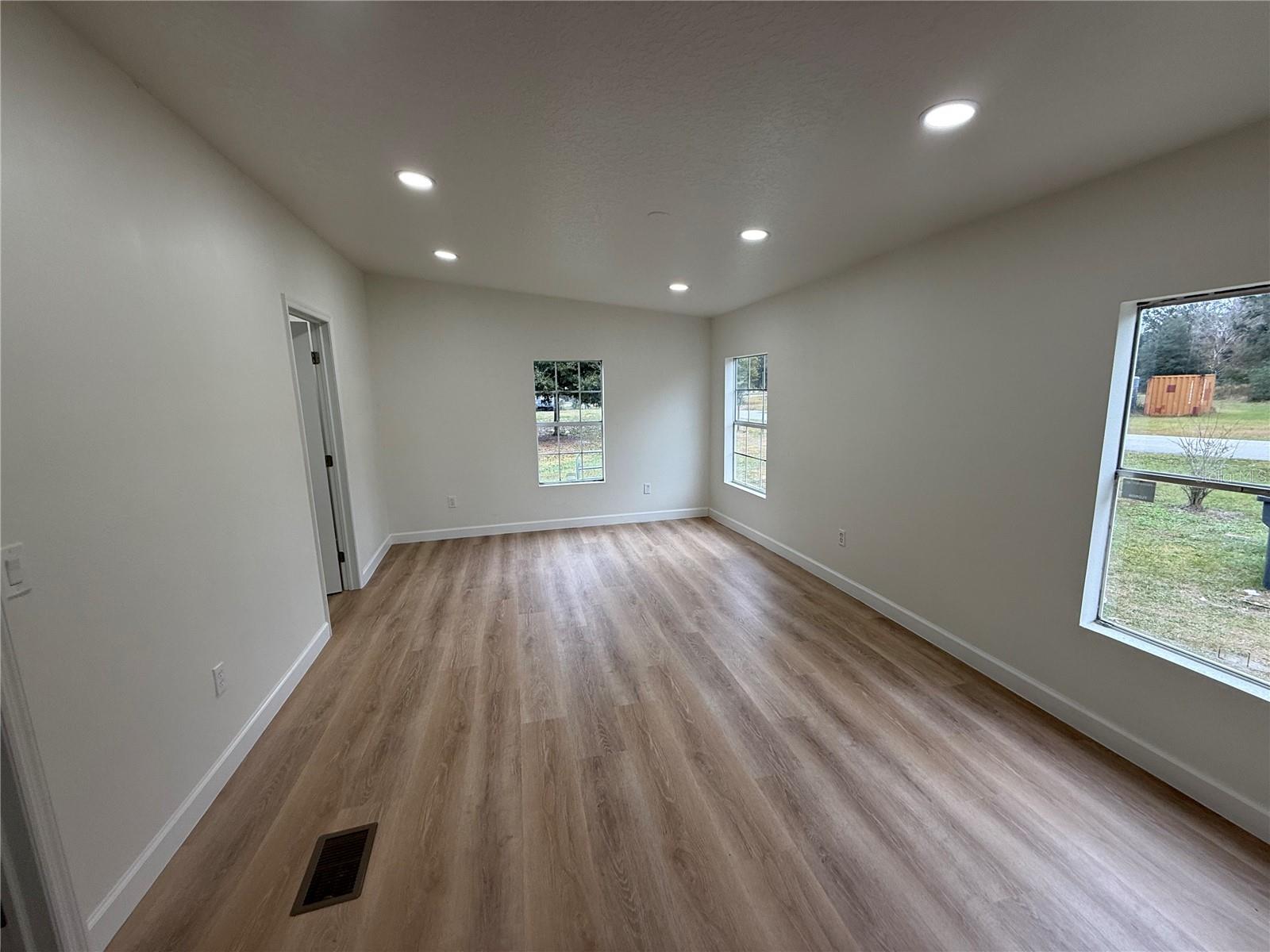 Image 8 of 28 For 4228 Portage Drive