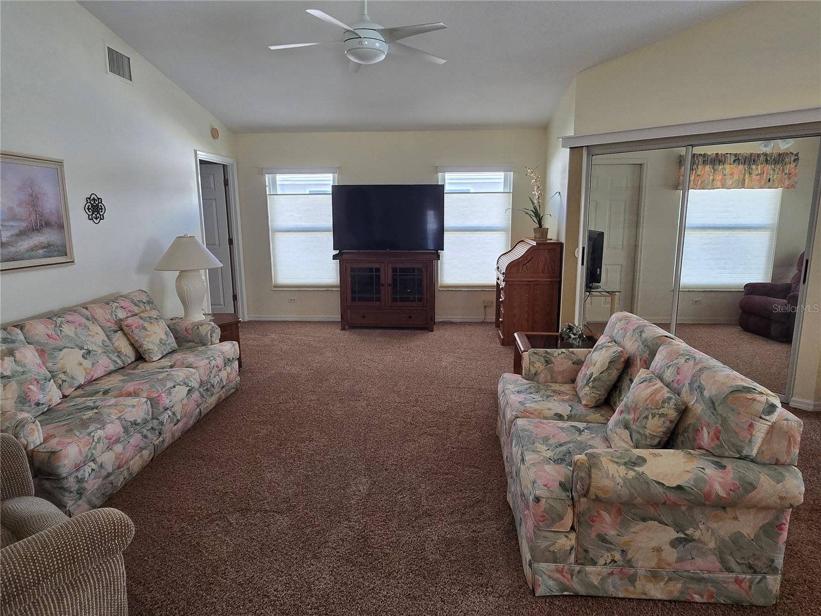 Image 3 of 19 For 516 Sweetwater Way