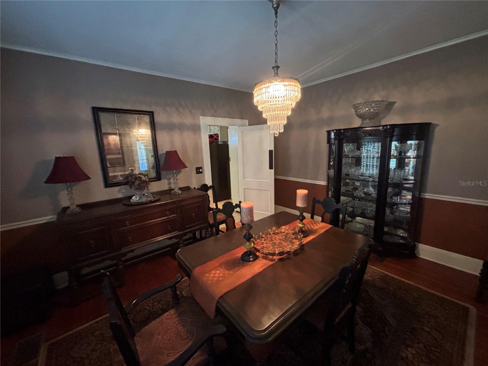 Image 12 of 50 For 1230 Orange