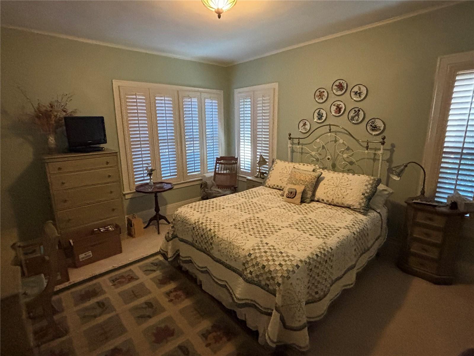 Image 24 of 50 For 1230 Orange