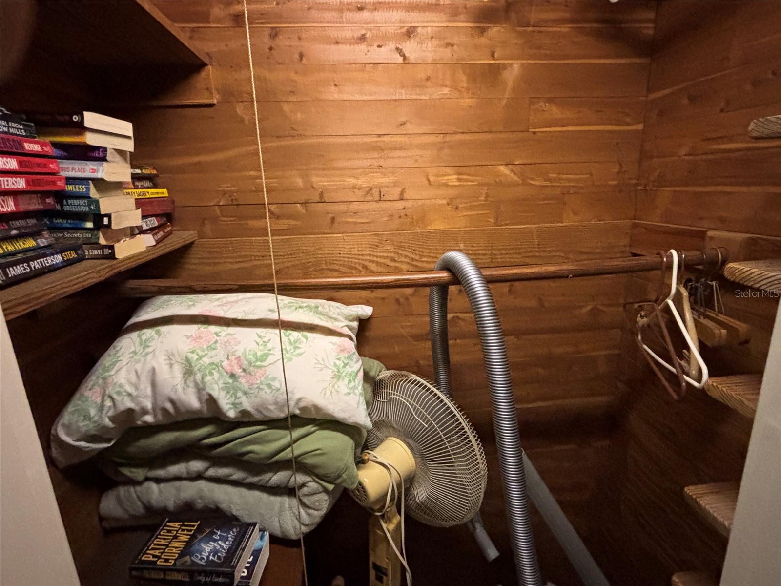 Image 26 of 50 For 1230 Orange