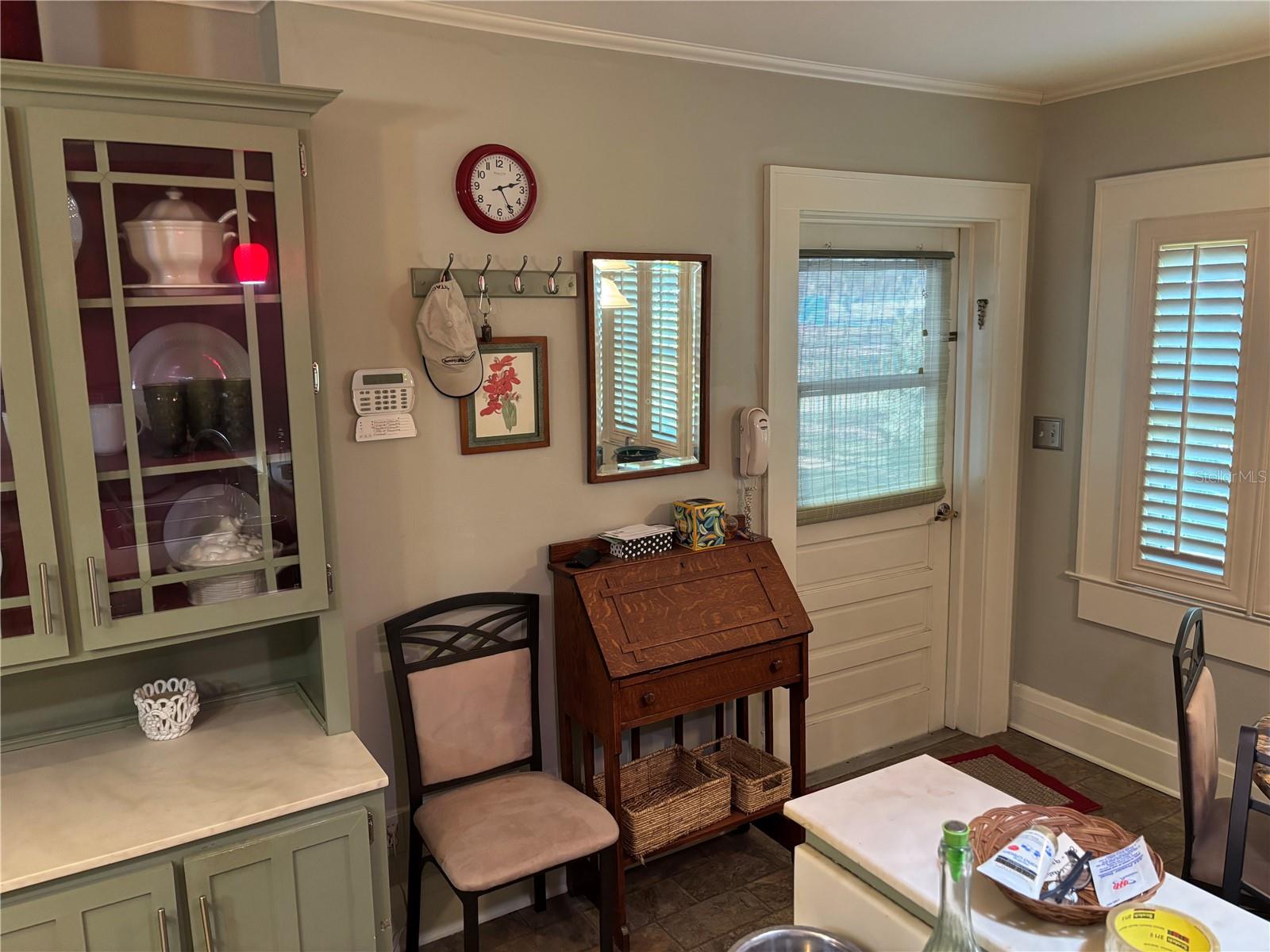 Image 3 of 50 For 1230 Orange