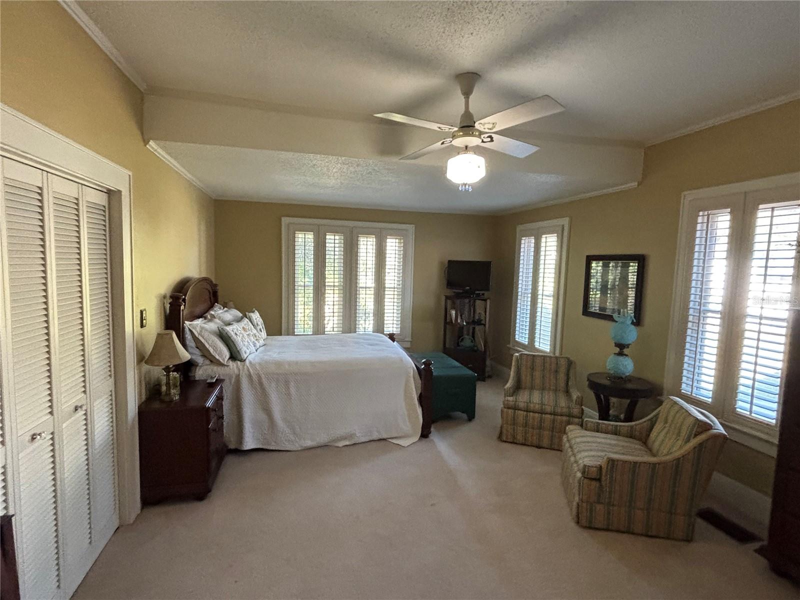 Image 31 of 50 For 1230 Orange