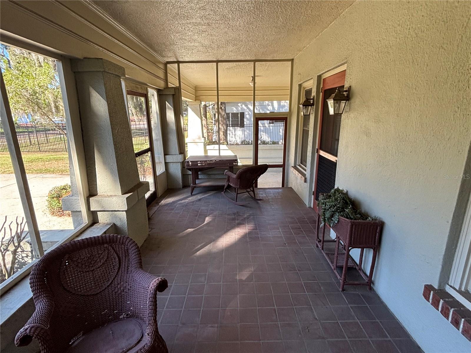 Image 34 of 50 For 1230 Orange