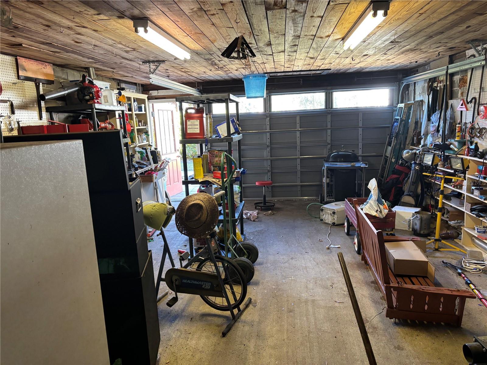 Image 41 of 50 For 1230 Orange