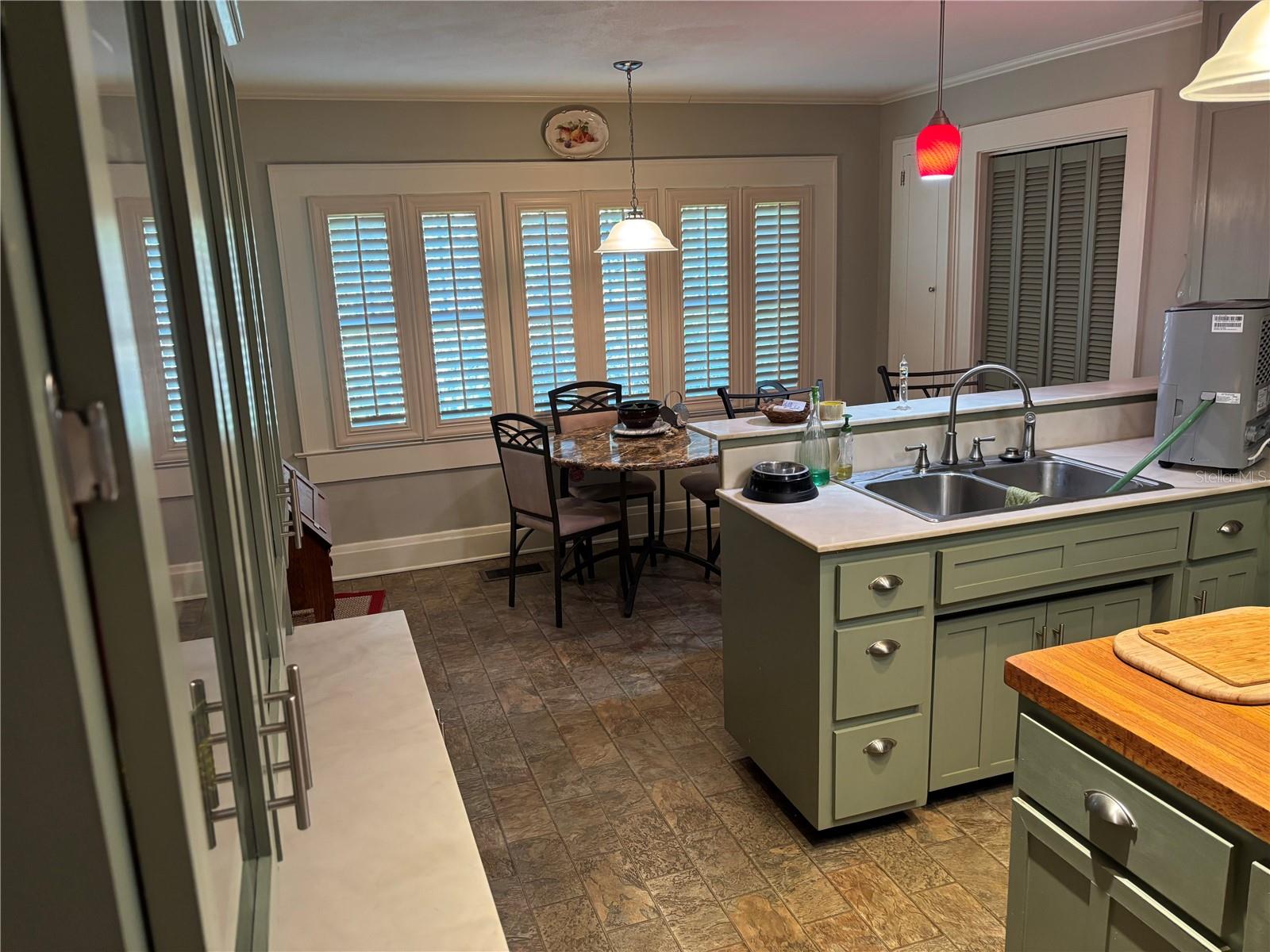 Image 5 of 50 For 1230 Orange