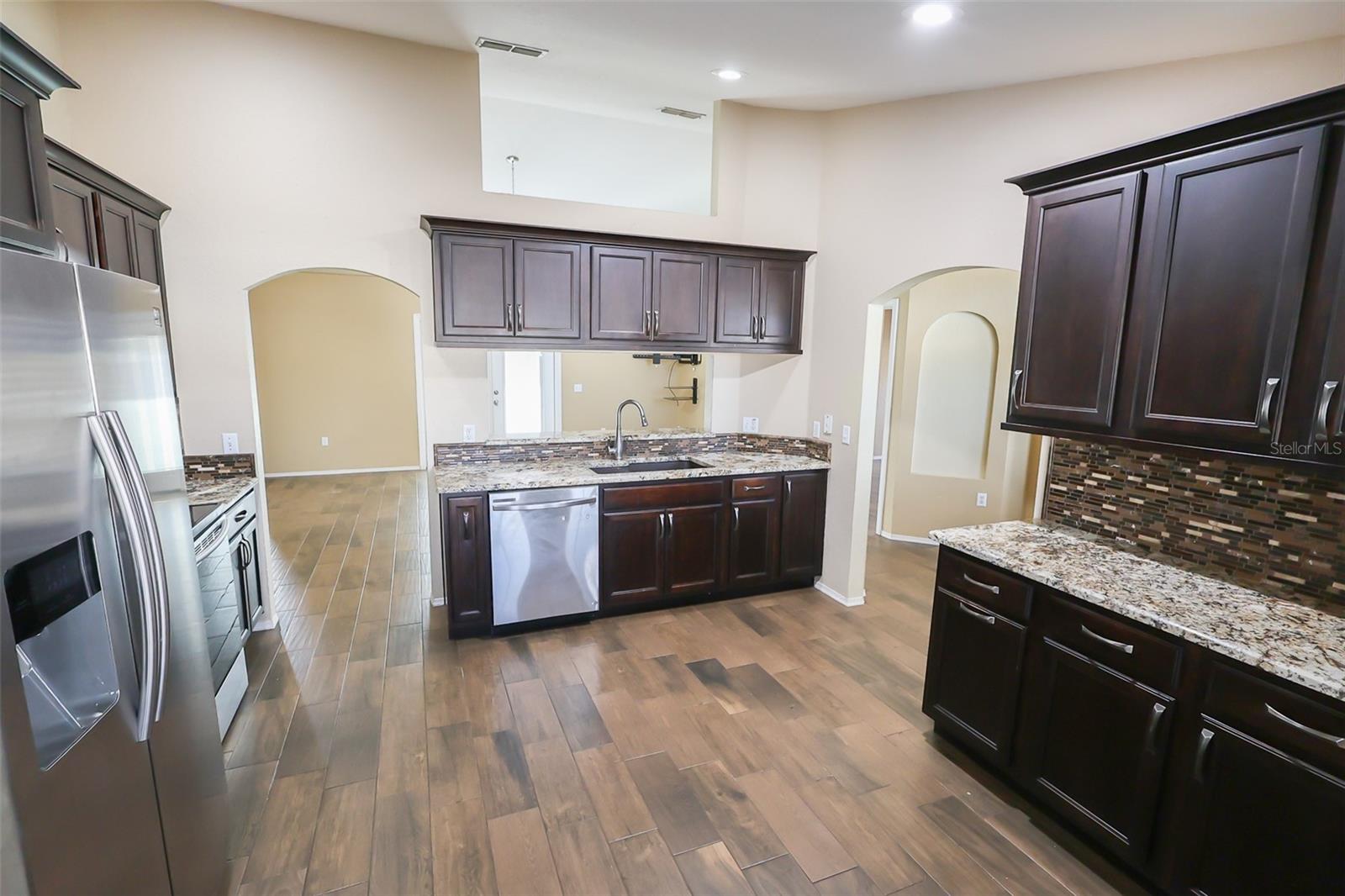 Image 4 of 29 For 4652 Magnolia Preserve Loop