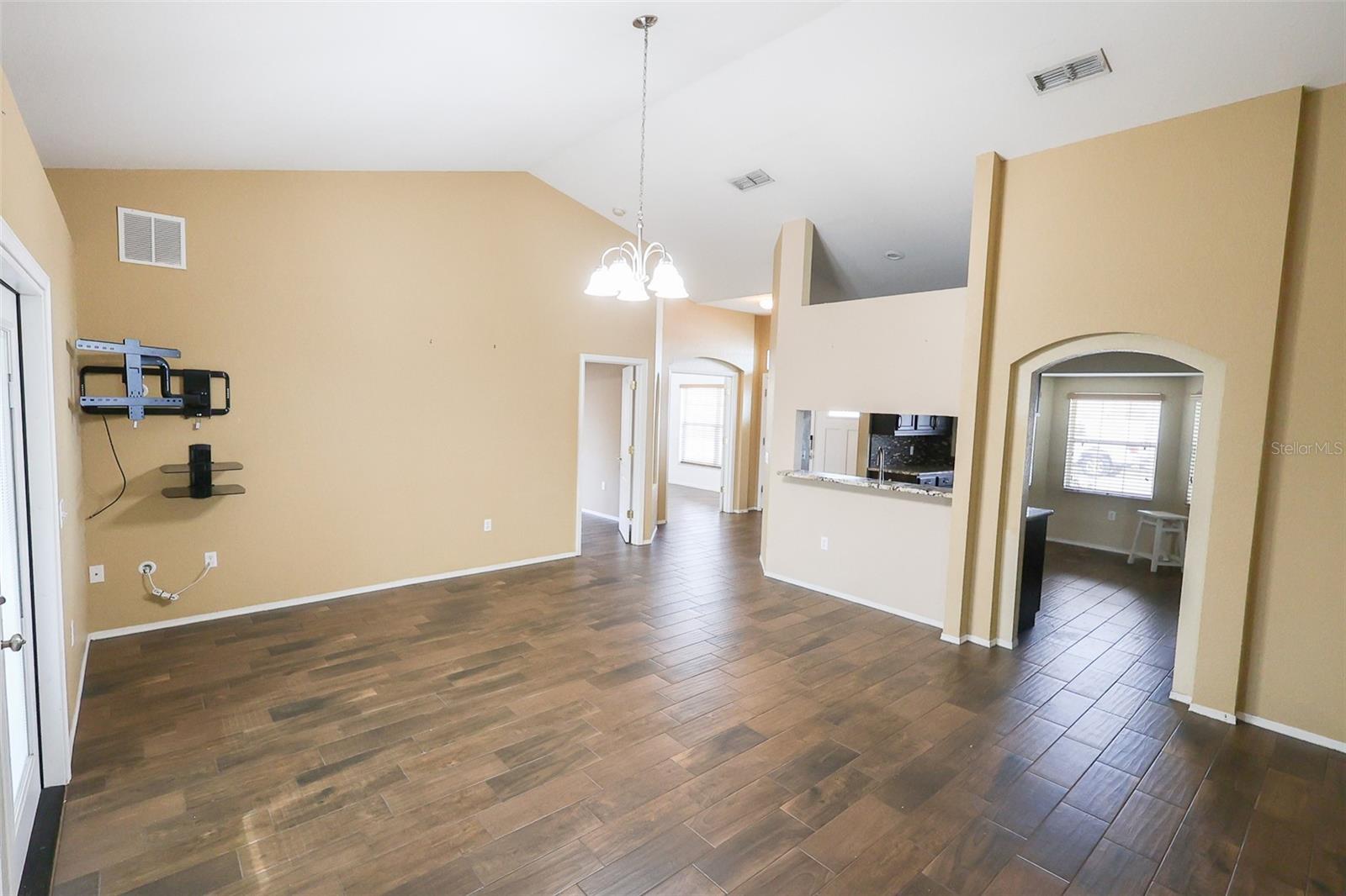 Image 9 of 29 For 4652 Magnolia Preserve Loop