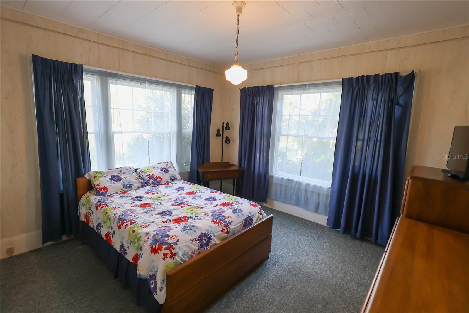 Image 13 of 42 For 601 Alta Vista Drive