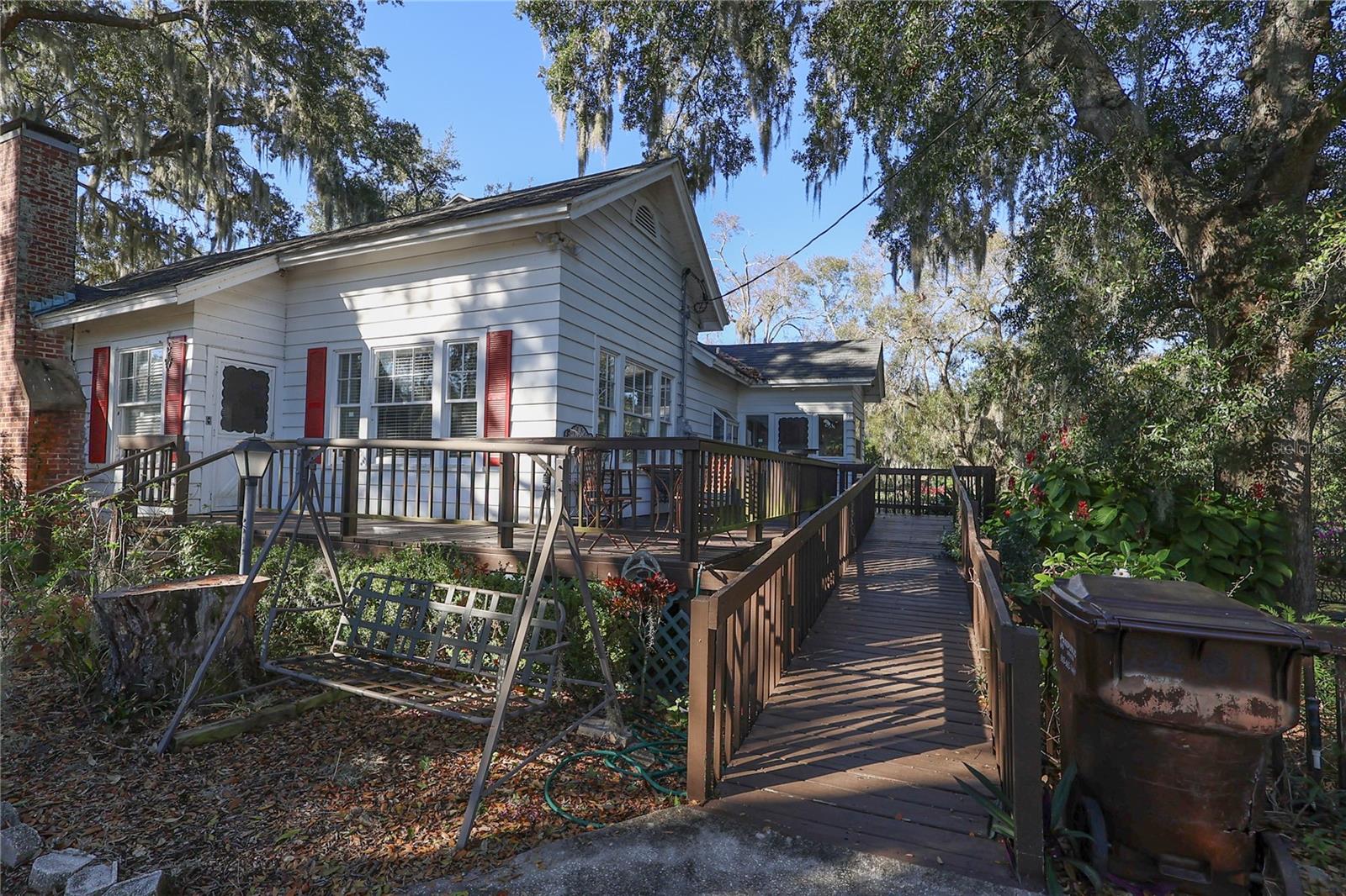 Image 30 of 42 For 601 Alta Vista Drive