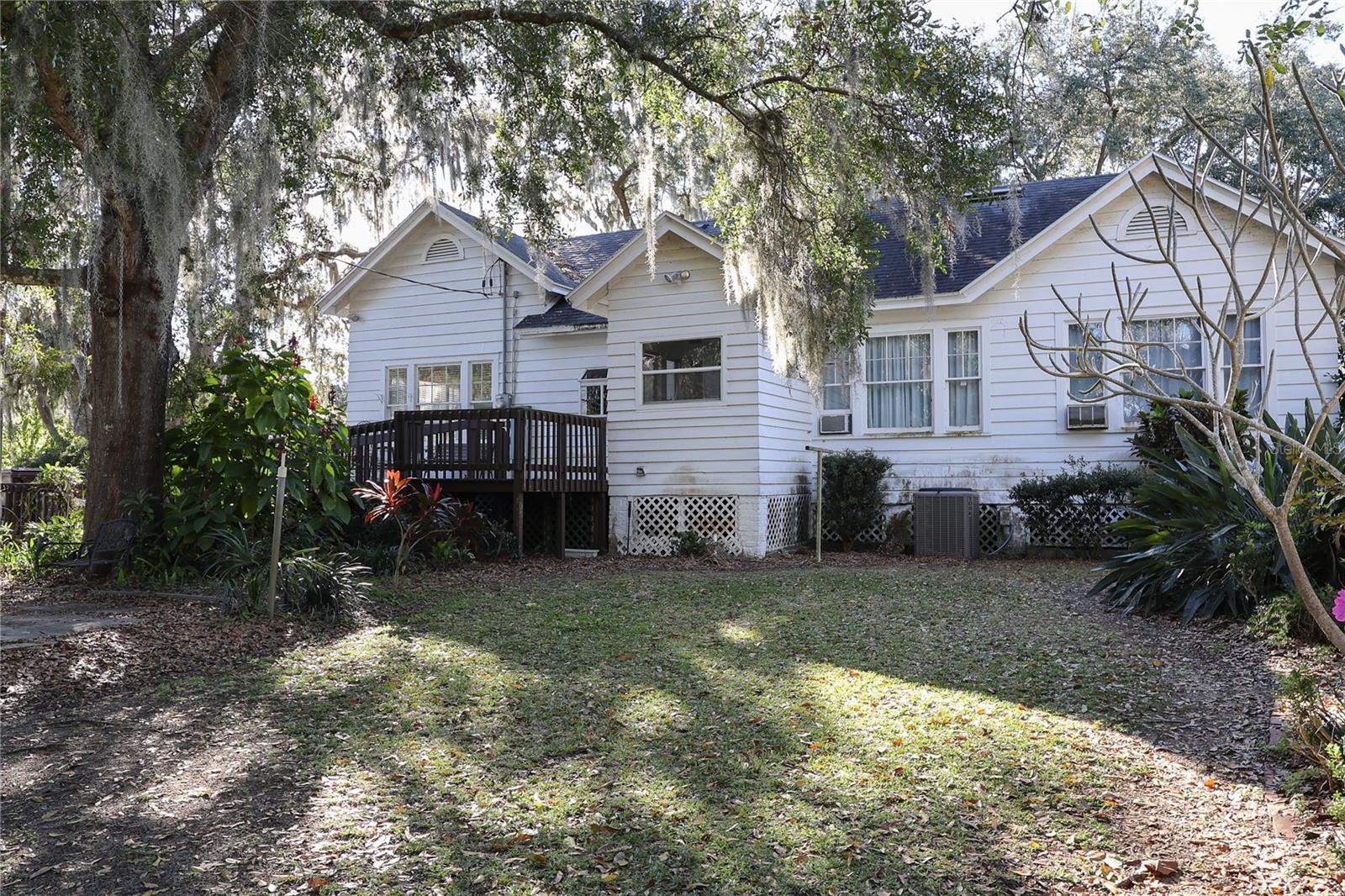 Image 32 of 42 For 601 Alta Vista Drive