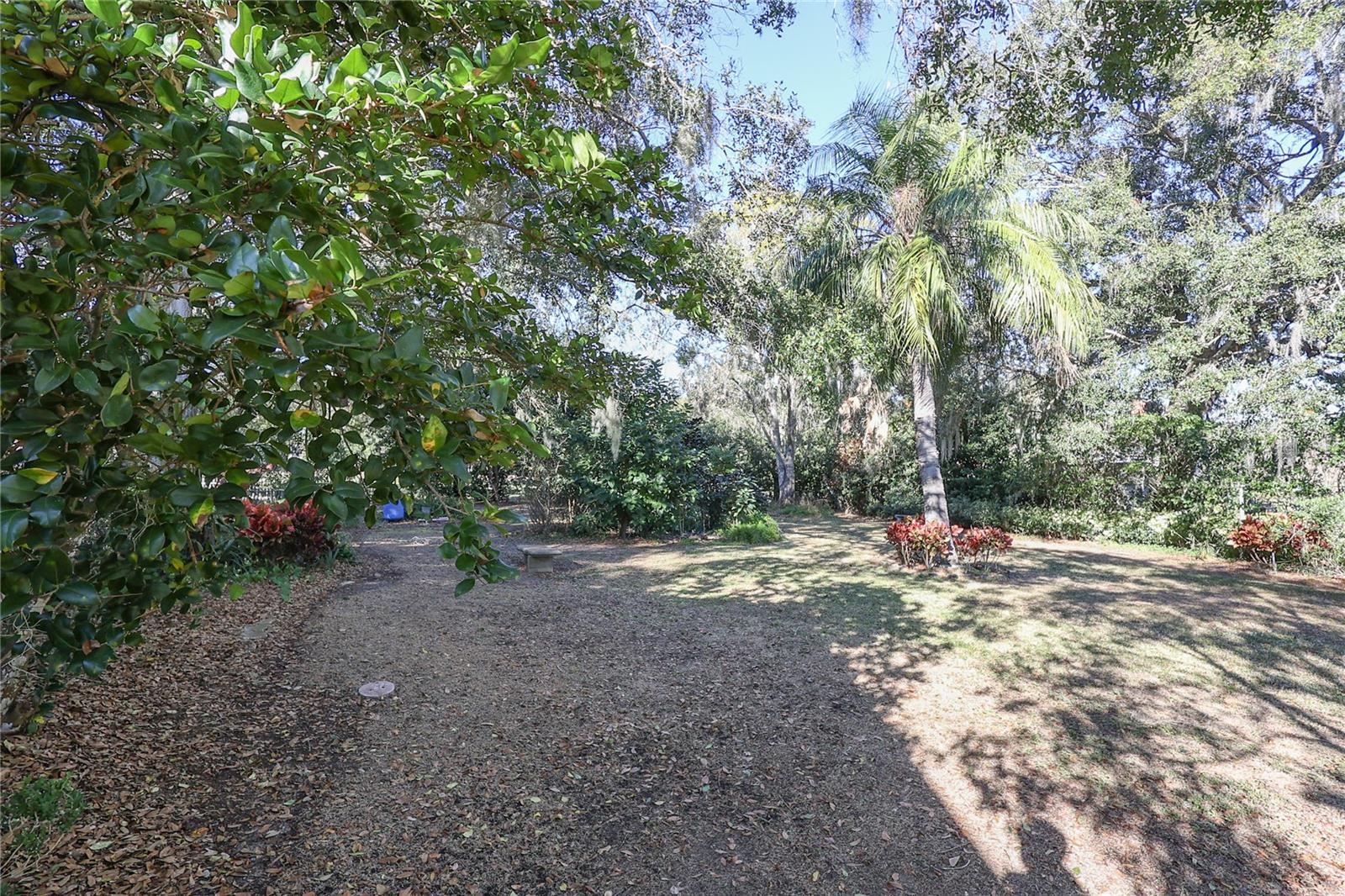 Image 35 of 42 For 601 Alta Vista Drive