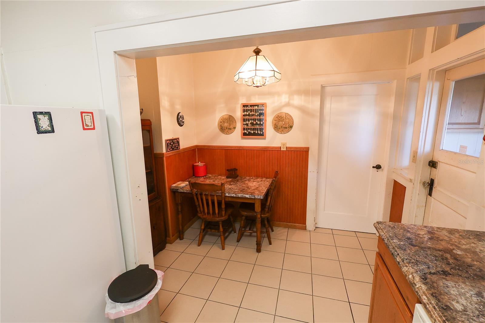 Image 9 of 42 For 601 Alta Vista Drive