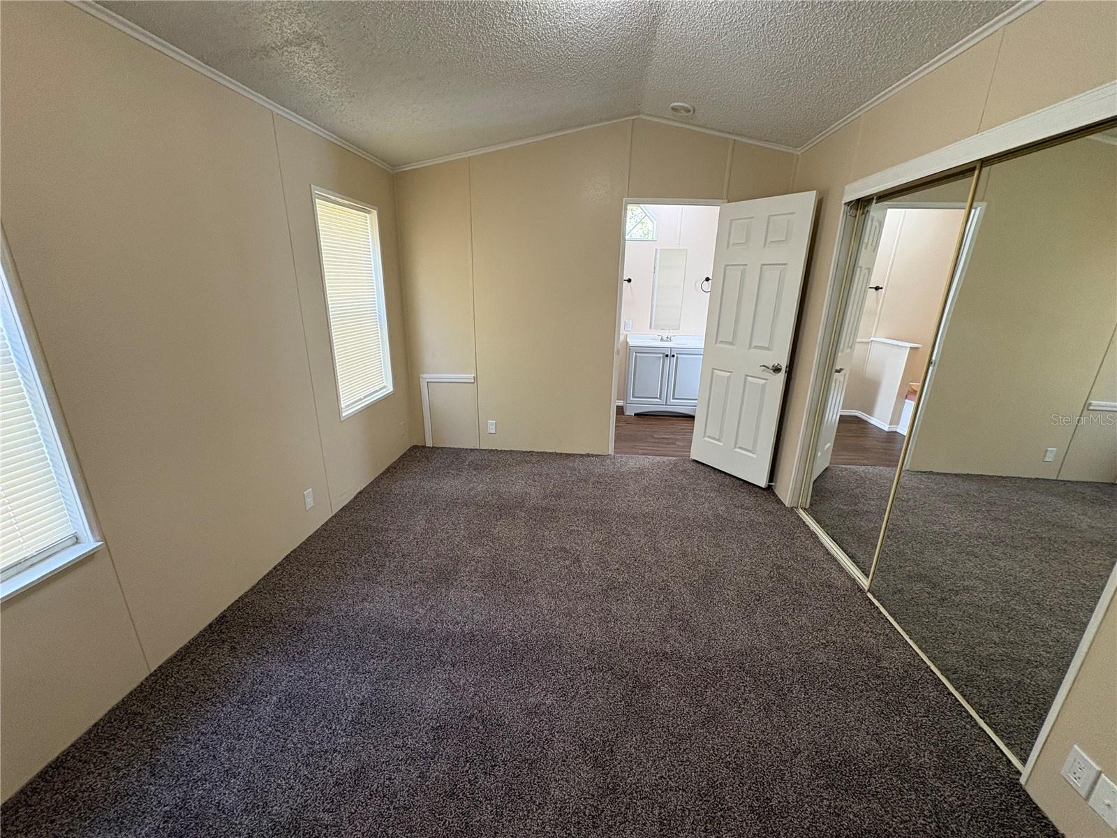 Image 9 of 22 For 4840 Indian Oak Drive