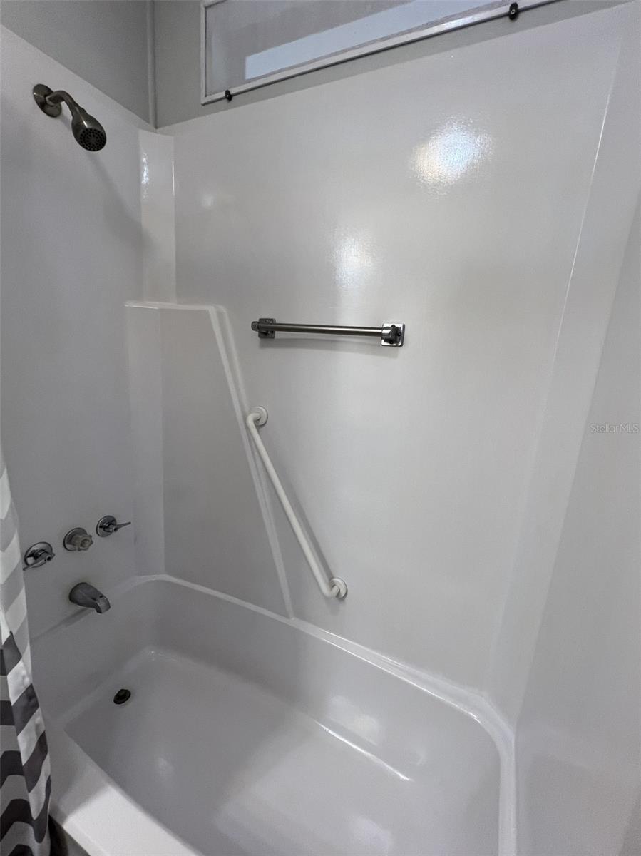 Image 43 of 81 For 2055 Floral Avenue 91