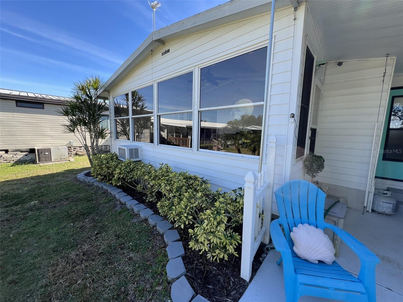 Image 46 of 81 For 2055 Floral Avenue 91