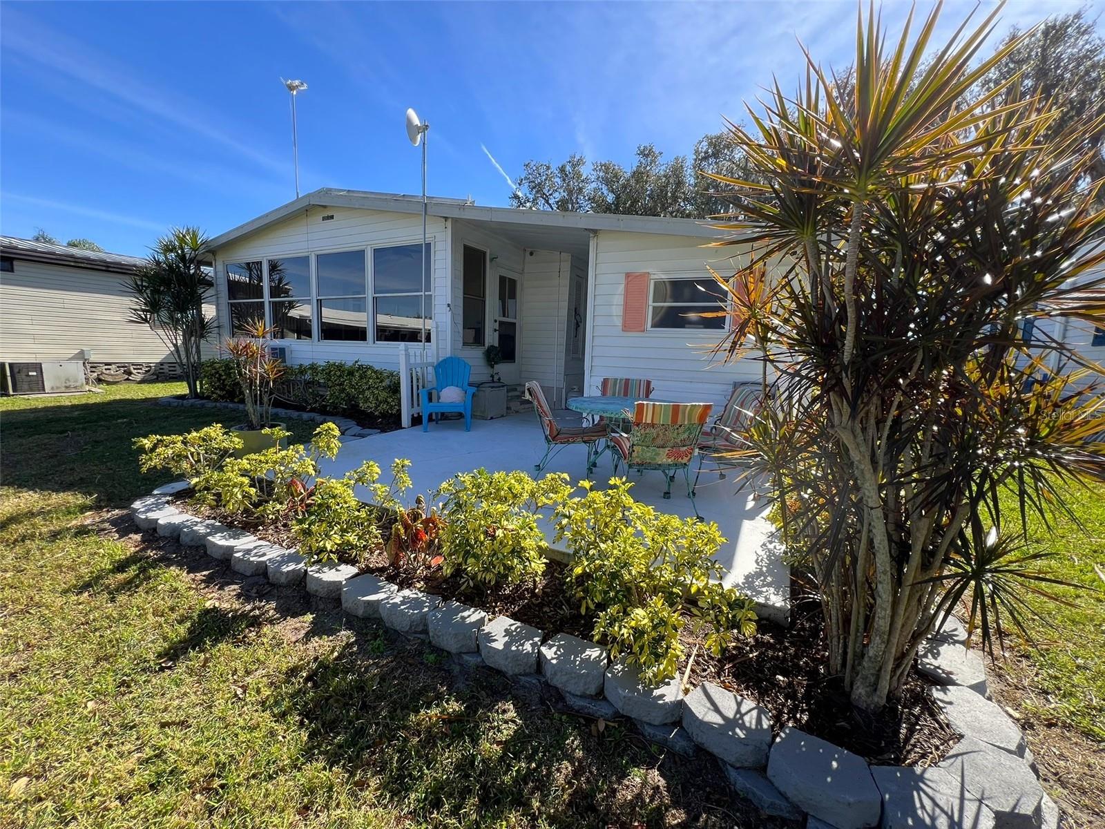 Image 66 of 81 For 2055 Floral Avenue 91