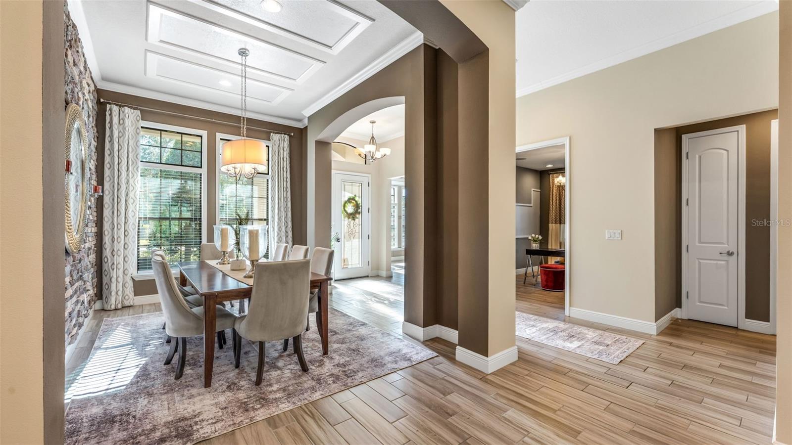 Image 19 of 86 For 3874 Grandefield Circle