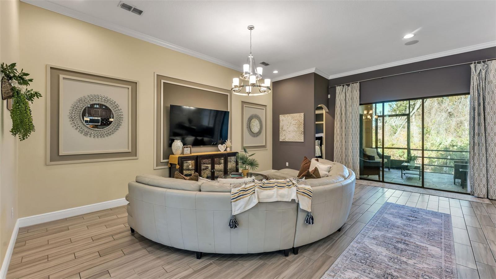 Image 21 of 86 For 3874 Grandefield Circle