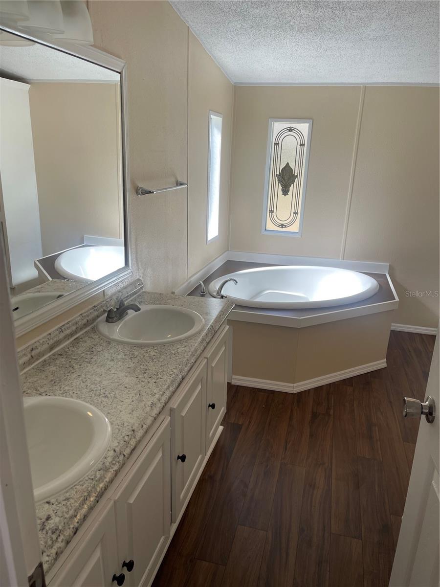 Image 7 of 20 For 10292 Rachel Cherie Drive