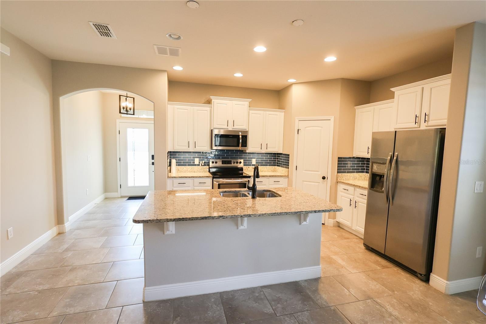 Image 7 of 38 For 4235 Prima Lago Drive