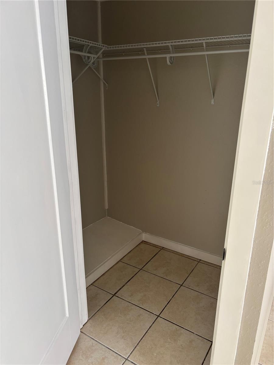 Image 6 of 17 For 255 Valencia Drive