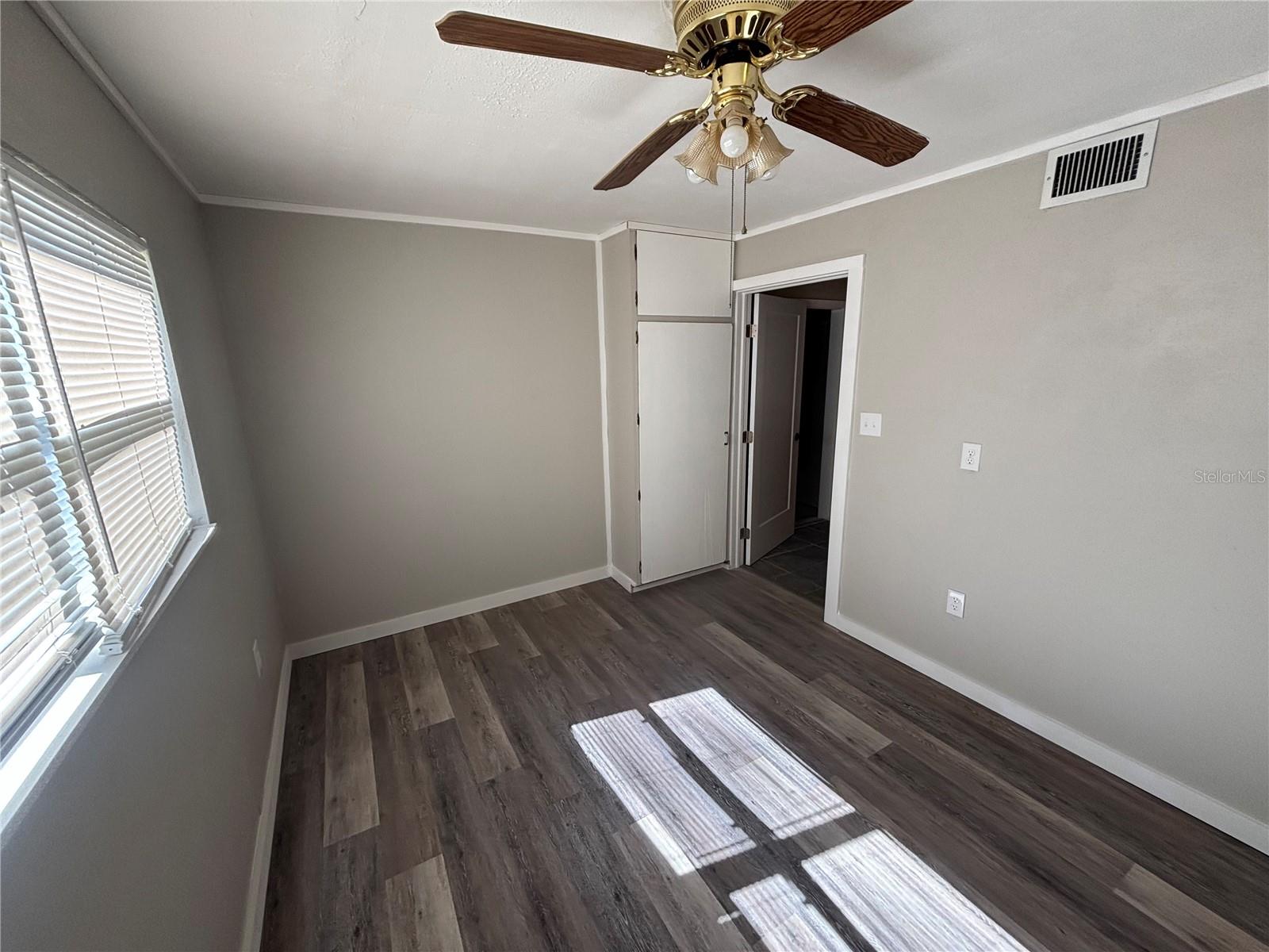 Image 8 of 17 For 255 Valencia Drive