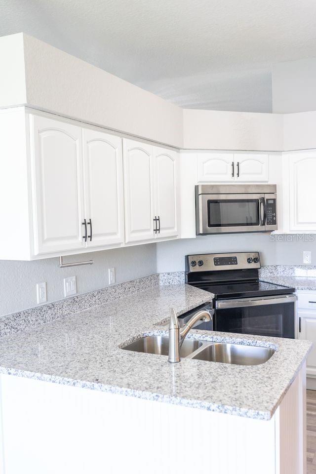 Image 11 of 40 For 2992 Oaks Bend