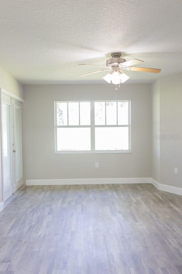 Image 18 of 40 For 2992 Oaks Bend