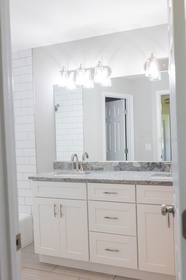 Image 19 of 40 For 2992 Oaks Bend