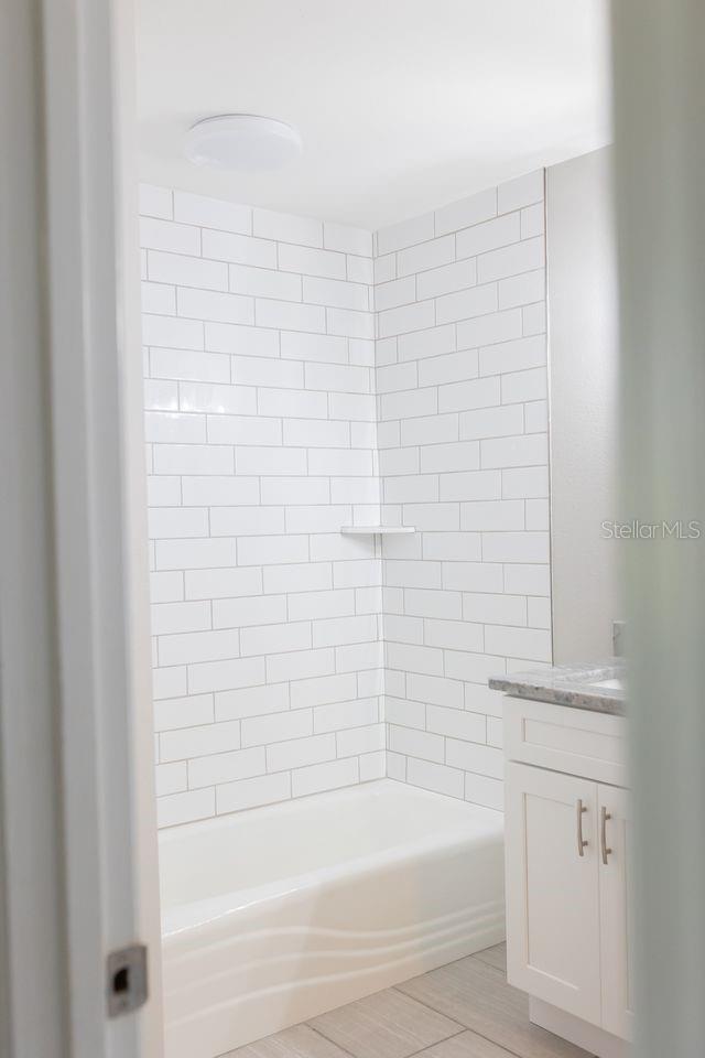 Image 20 of 40 For 2992 Oaks Bend