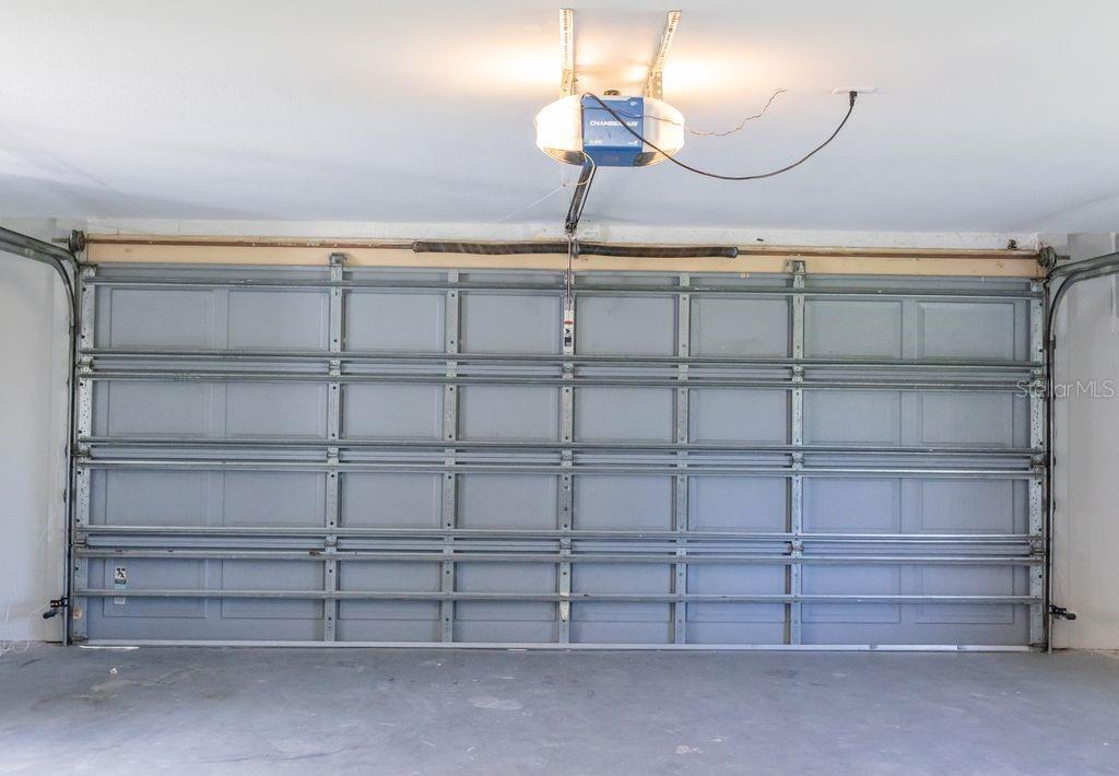 Image 28 of 40 For 2992 Oaks Bend