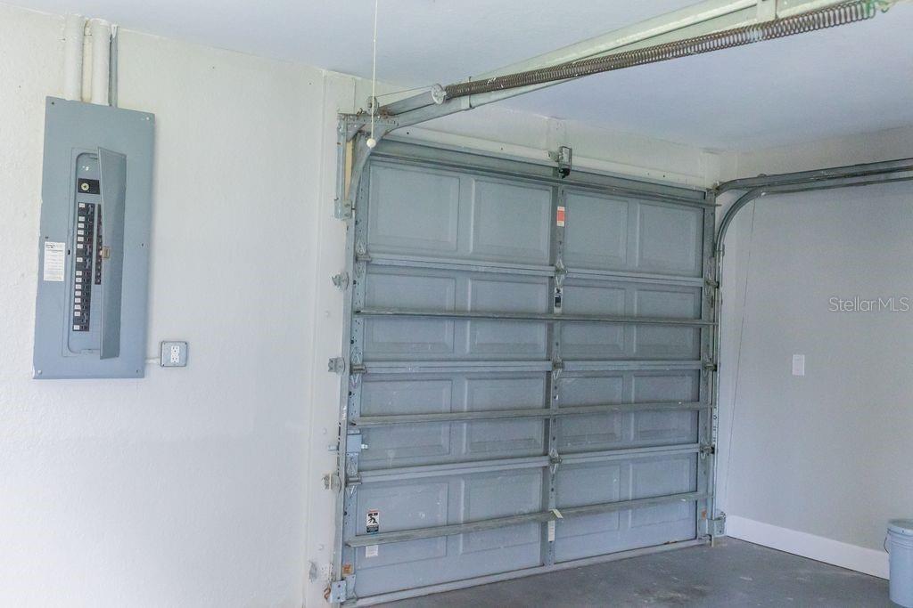 Image 29 of 40 For 2992 Oaks Bend